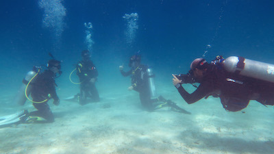 videographers underwater camera photographer ocean